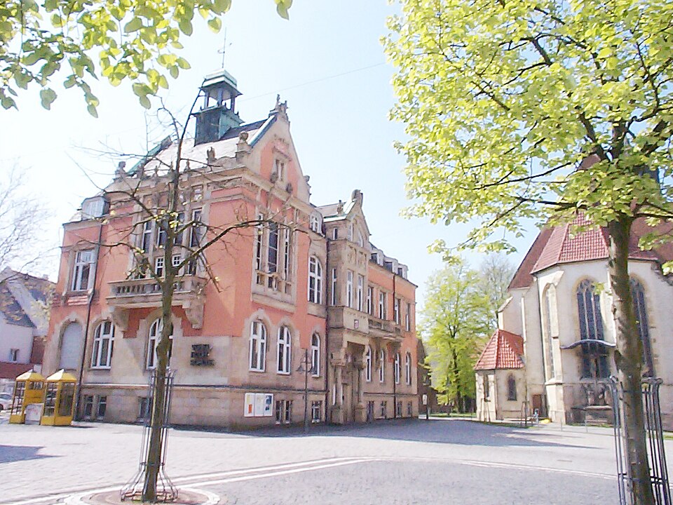 Umzug von Ahlen nach Zypern per Container: Old town hall ahlen – Foto: User:Daidalus, CC BY-SA 3.0, via Wikimedia Commons Umzug von Ahlen nach Zypern per Container: Old town hall ahlen