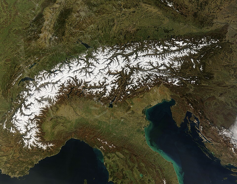 Umzug von Alpen nach Zypern per Container: Alps in Alpen – Foto: Terra (EOS AM-1) satellite, Public domain, via Wikimedia Commons Umzug von Alpen nach Zypern per Container: Alps in Alpen