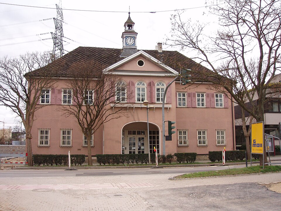 Umzug von Altbach nach Zypern per Container: Stadtansicht Altbach – Foto: --Xocolatl 11:58, 14 January 2007 (UTC), Public domain, via Wikimedia Commons Umzug von Altbach nach Zypern per Container: Stadtansicht Altbach