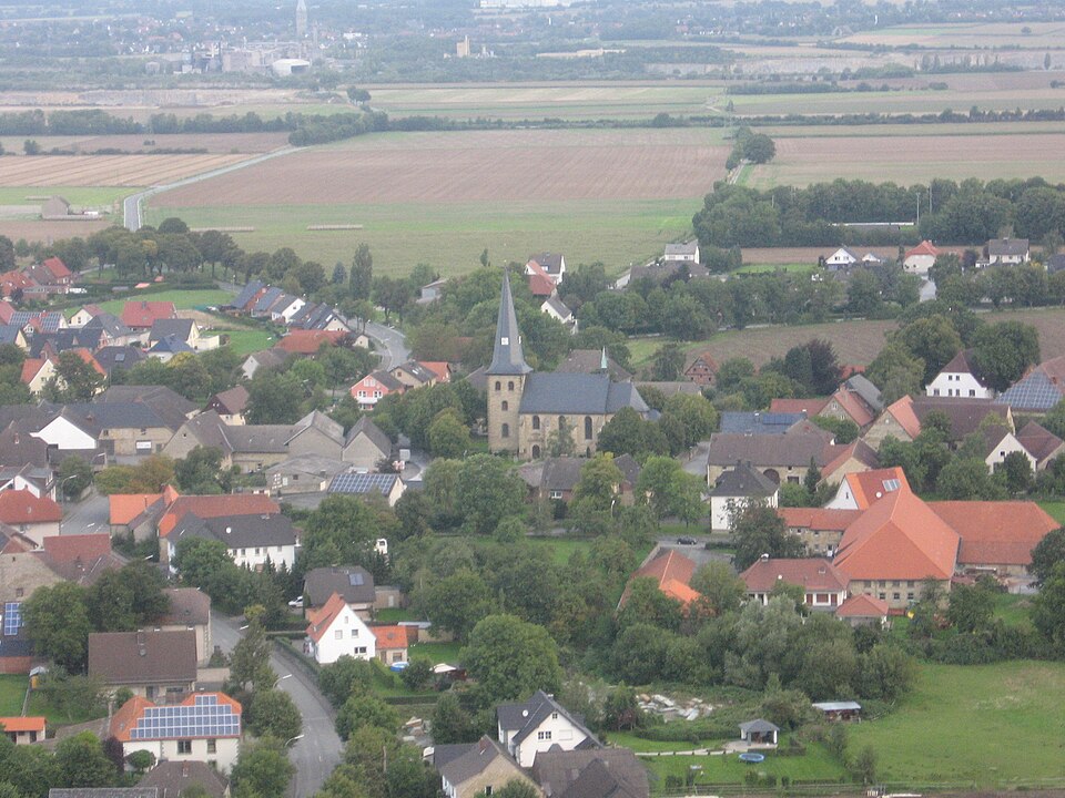 Umzug von Anröchte nach Zypern per Container: Kirche Anröchte – Foto: Martin Lindner, CC BY 3.0, via Wikimedia Commons Umzug von Anröchte nach Zypern per Container: Kirche Anröchte