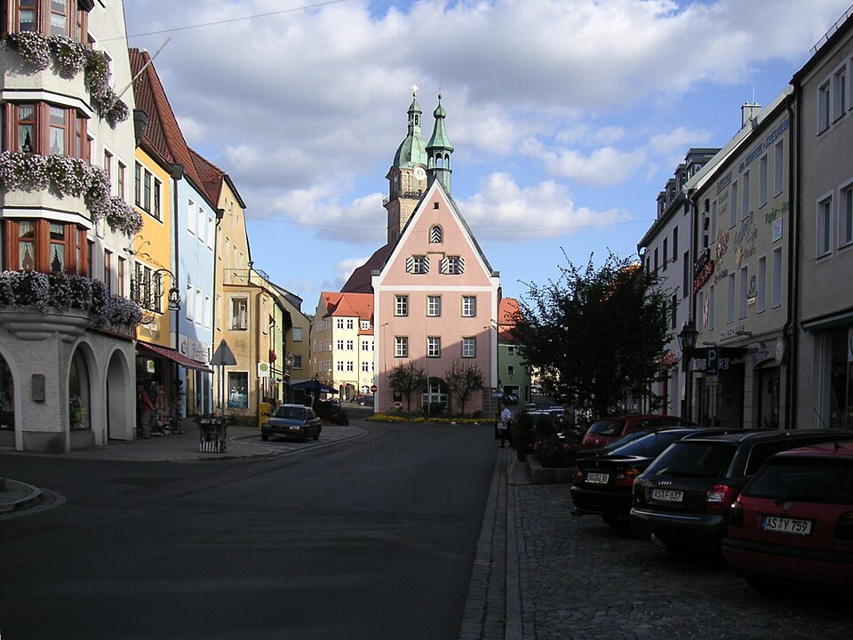 Umzug von Auerbach (Bayern) nach Zypern per Container: Auerbach innenstadt in Auerbach (Bayern) – Foto: Oxensepp at de.wikipedia, CC BY-SA 2.0 de, via Wikimedia Commons Umzug von Auerbach (Bayern) nach Zypern per Container: Auerbach innenstadt in Auerbach (Bayern)