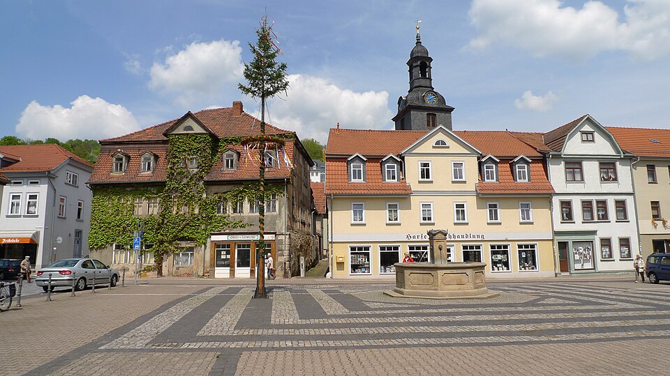Umzug von Bad Blankenburg nach Zypern per Container: Stadtansicht Bad Blankenburg – Foto: Kassandro, CC BY-SA 3.0, via Wikimedia Commons Umzug von Bad Blankenburg nach Zypern per Container: Stadtansicht Bad Blankenburg