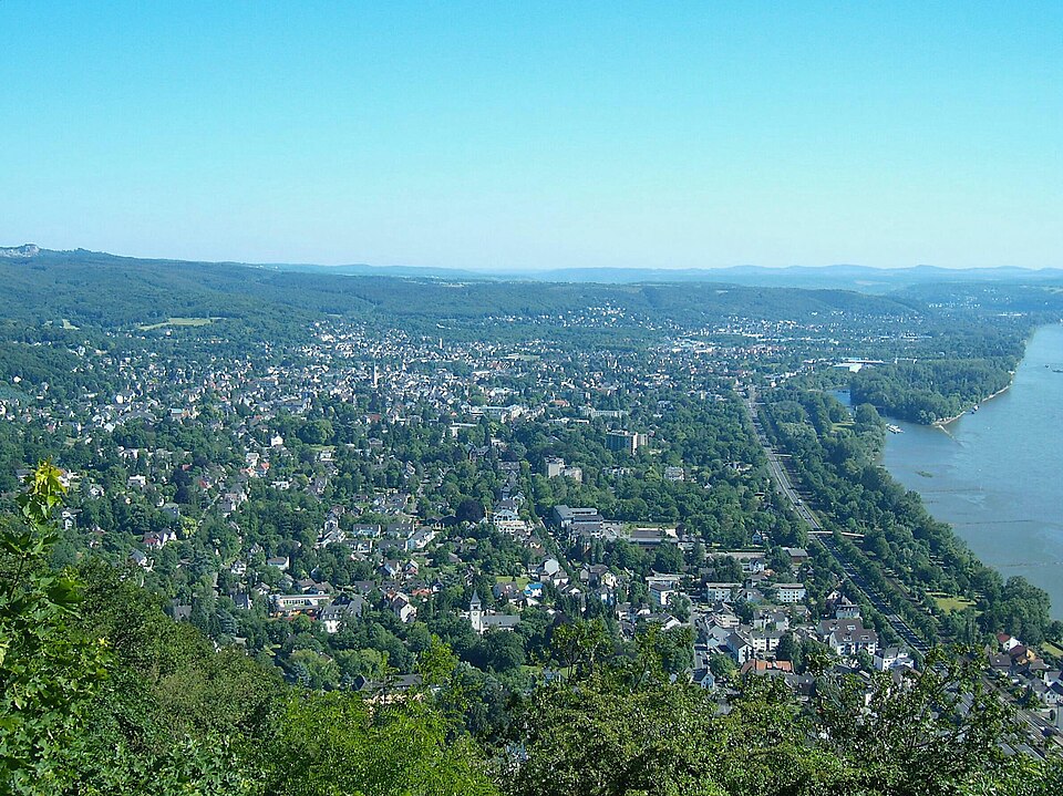 Umzug von Bad Honnef nach Zypern per Container: Stadtansicht Bad Honnef – Foto: Leit, Public domain, via Wikimedia Commons Umzug von Bad Honnef nach Zypern per Container: Stadtansicht Bad Honnef