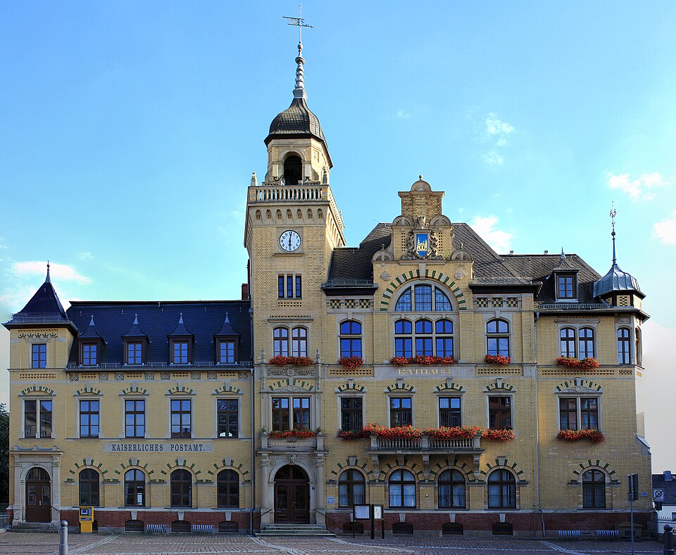 Umzug von Bad Lausick nach Zypern per Palette: Bad-Lausick in Bad Lausick – Foto: Mars 2002, CC BY-SA 3.0, via Wikimedia Commons Umzug von Bad Lausick nach Zypern per Palette: Bad-Lausick in Bad Lausick