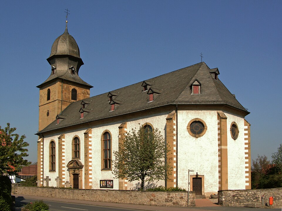 Umzug von Bad Salzdetfurth nach Zypern per Container: St.-Cosmas-und-Damian-Kirche (Groß Düngen) in Bad Salzdetfurth – Foto: Kirchenfan, CC0, via Wikimedia Commons Umzug von Bad Salzdetfurth nach Zypern per Container: St.-Cosmas-und-Damian-Kirche (Groß Düngen) in Bad Salzdetfurth