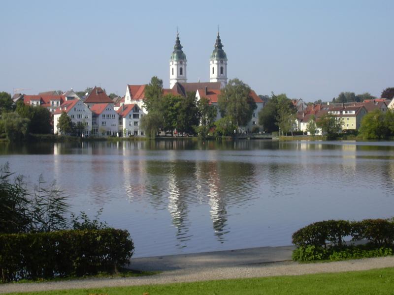 Umzug von Bad Waldsee nach Zypern per Container: Stadtansicht Bad Waldsee – Foto: Ssch, CC BY-SA 3.0, via Wikimedia Commons Umzug von Bad Waldsee nach Zypern per Container: Stadtansicht Bad Waldsee