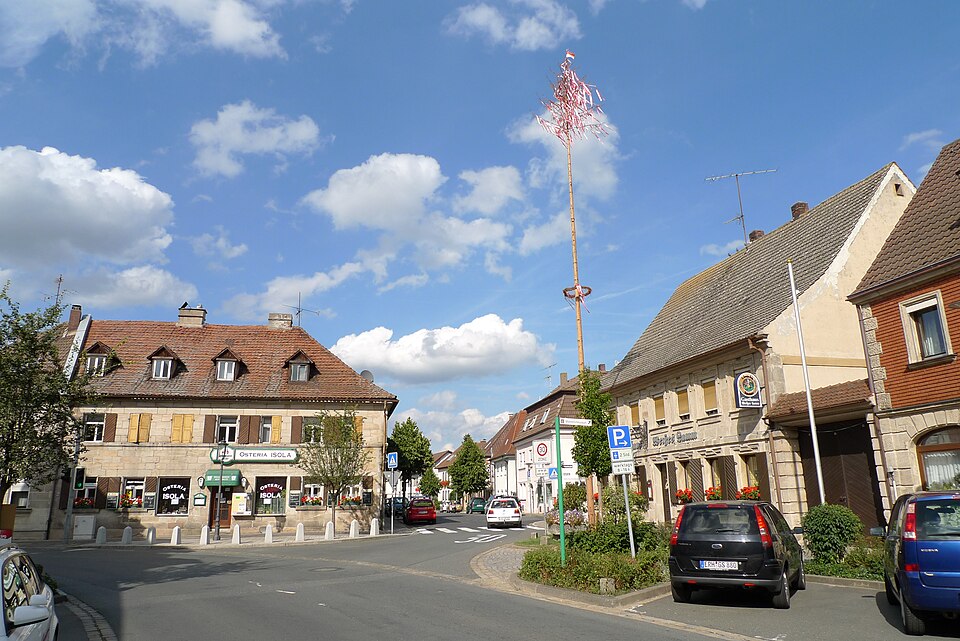 Umzug von Baiersdorf nach Zypern per Container: Stadtansicht Baiersdorf – Foto: Kassandro, CC BY-SA 3.0, via Wikimedia Commons Umzug von Baiersdorf nach Zypern per Container: Stadtansicht Baiersdorf