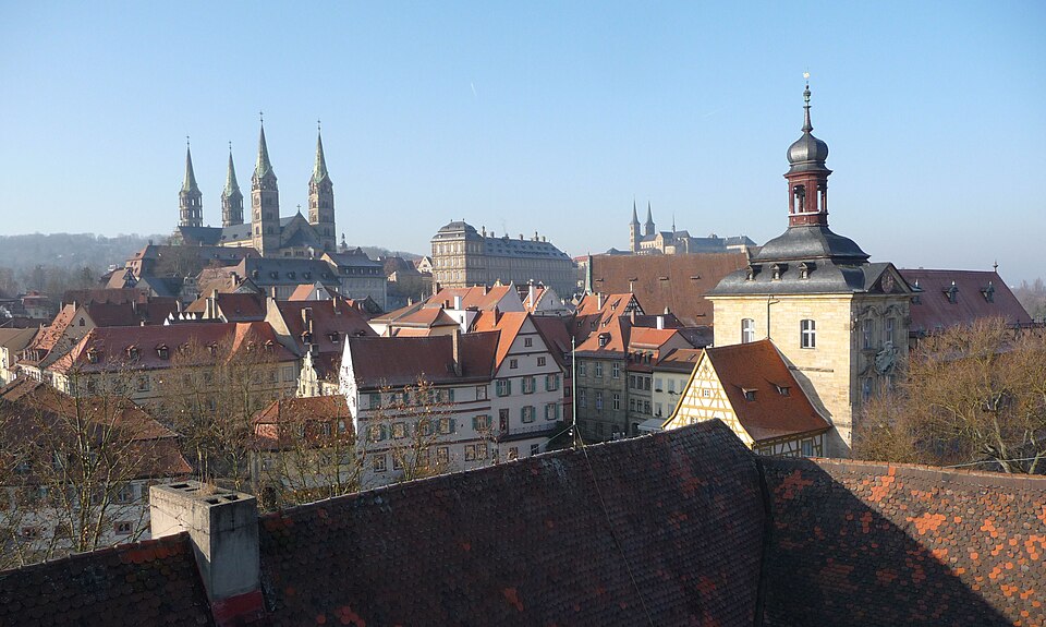 Umzug von Bamberg nach Zypern per Container: Altes Rathaus (Bamberg) – Foto: Immanuel Giel, Public domain, via Wikimedia Commons Umzug von Bamberg nach Zypern per Container: Altes Rathaus (Bamberg)