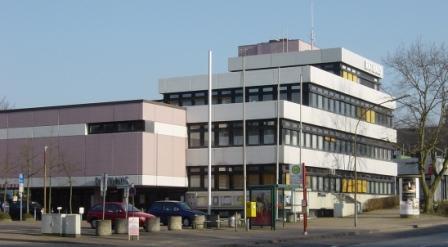 Umzug von Barsbüttel nach Zypern per Container: Barsbuettel Rathaus in Barsbüttel