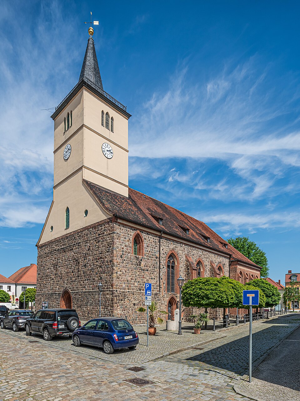 Umzug von Beelitz nach Zypern per Container: Stadtansicht Beelitz – Foto: A.Savin, FAL, via Wikimedia Commons Umzug von Beelitz nach Zypern per Container: Stadtansicht Beelitz