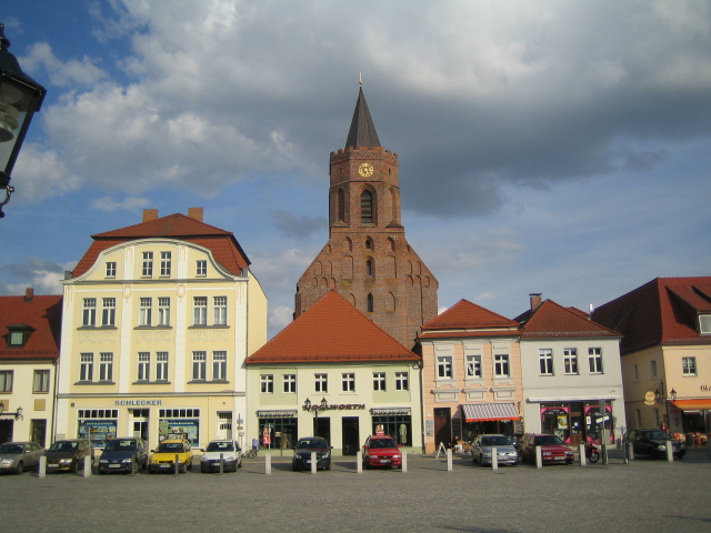 Umzug von Beeskow nach Zypern per Container: beeskow Marktplatz
