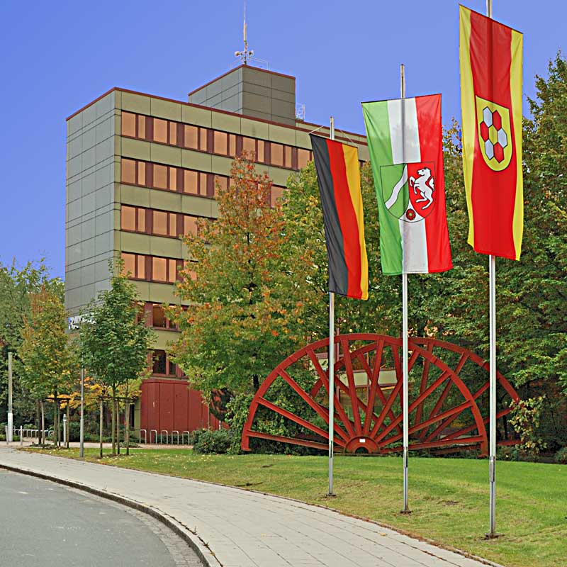 Umzug von Bergkamen nach Zypern per Container: Bergkamen Rathaus – Foto: Reinhard Hunscher, CC BY-SA 2.0 de, via Wikimedia Commons Umzug von Bergkamen nach Zypern per Container: Bergkamen Rathaus