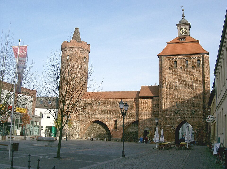 Umzug von Bernau bei Berlin nach Zypern per Container: Bernau bei Berlin Steintor und Hungerturm