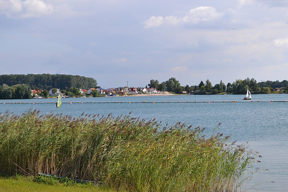 Umzug von Biblis nach Zypern per Container: Riedsee Biblis