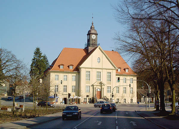 Umzug von Birkenwerder nach Zypern per Container: Stadtansicht Birkenwerder – Foto: photo by Saxo, Public domain, via Wikimedia Commons Umzug von Birkenwerder nach Zypern per Container: Stadtansicht Birkenwerder