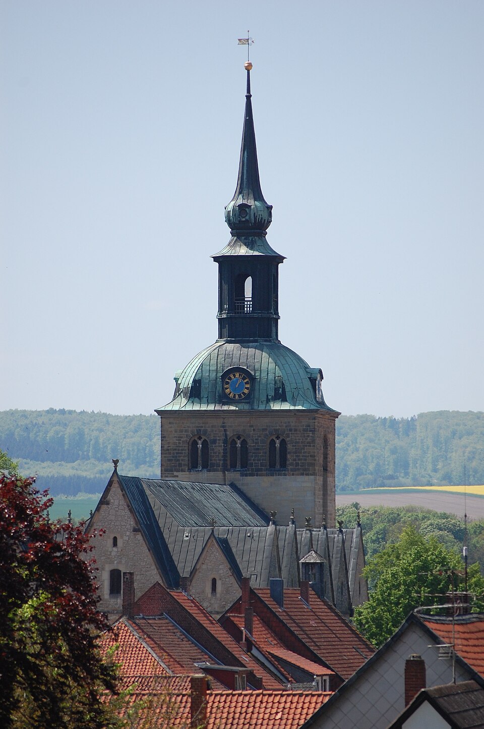 Umzug von Bockenem nach Zypern per Container: View of St. Pankratius Church in Bockenem