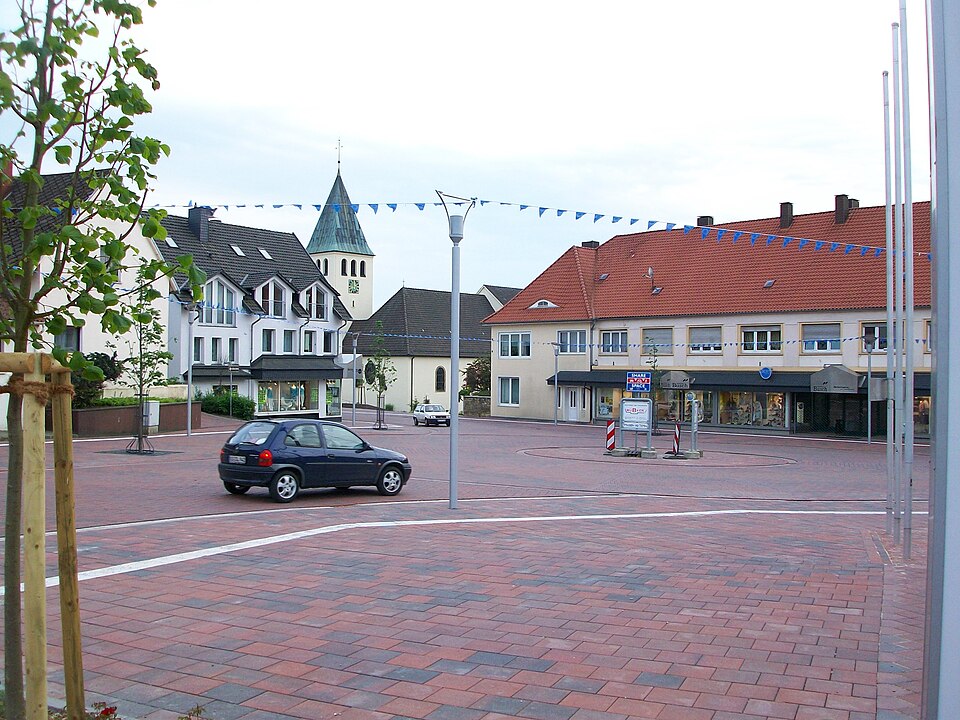 Umzug von Bohmte nach Zypern per Container: Bohmte Shared Space – Foto: Milchlieferrant, CC BY-SA 2.5, via Wikimedia Commons Umzug von Bohmte nach Zypern per Container: Bohmte Shared Space