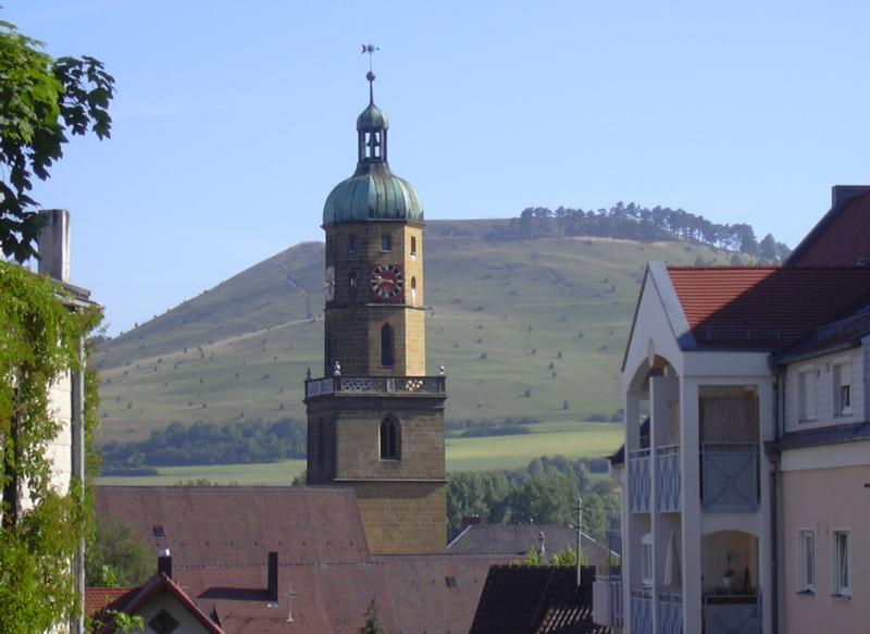 Umzug von Bopfingen nach Zypern per Container: Stadtansicht Bopfingen – Foto: Ssch, CC BY-SA 3.0, via Wikimedia Commons Umzug von Bopfingen nach Zypern per Container: Stadtansicht Bopfingen