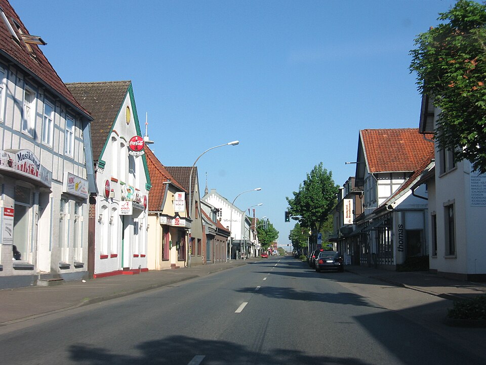 Umzug von Bremervörde nach Zypern per Palette: Stadtansicht Bremervörde – Foto: Michiel1972, CC BY-SA 3.0, via Wikimedia Commons Umzug von Bremervörde nach Zypern per Palette: Stadtansicht Bremervörde