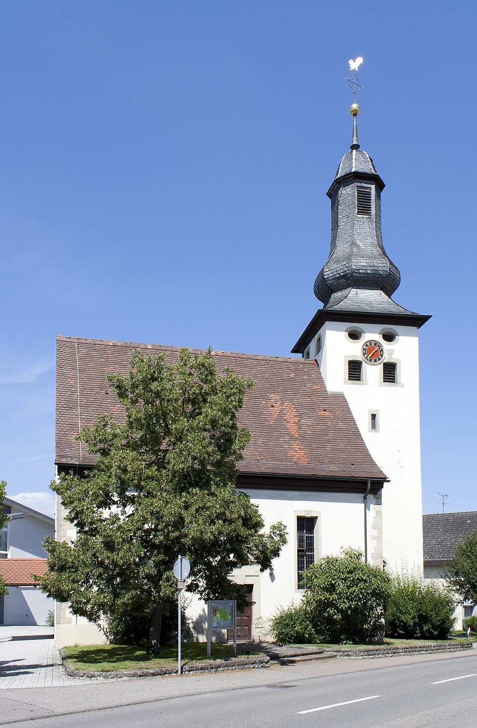 Umzug von Bretzfeld nach Zypern per Container: Bretzfeld Evangelische Kirche – Foto: Rudolf Stricker, Attribution, via Wikimedia Commons Umzug von Bretzfeld nach Zypern per Container: Bretzfeld Evangelische Kirche