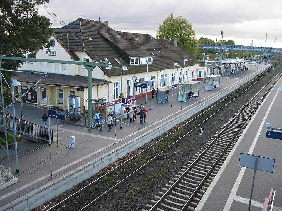 Umzug von Buchholz in der Nordheide nach Zypern per Container: Buchholz Bahnhof in Buchholz in der Nordheide