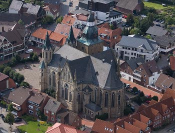 Umzug von Damme nach Zypern per Container: St.-Viktor-Kirche (Damme)