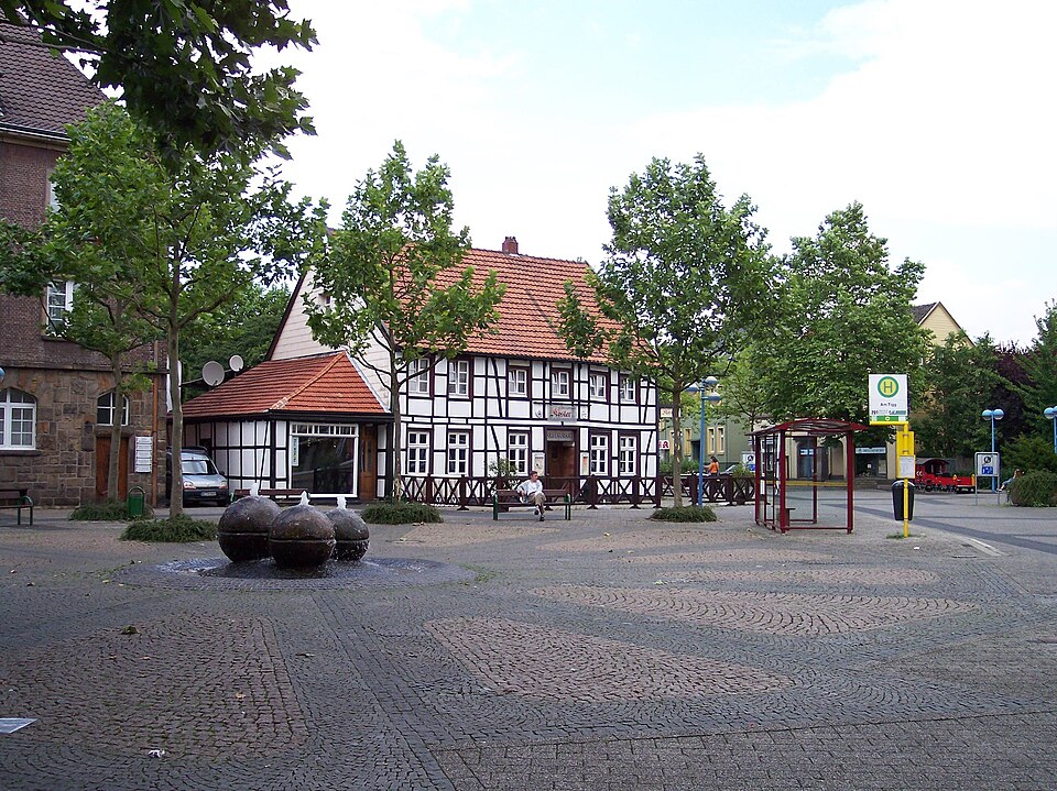 Umzug von Datteln nach Zypern per Container: Datteln Alter Marktplatz Tigg – Foto: Stahlkocher, CC BY-SA 3.0, via Wikimedia Commons Umzug von Datteln nach Zypern per Container: Datteln Alter Marktplatz Tigg