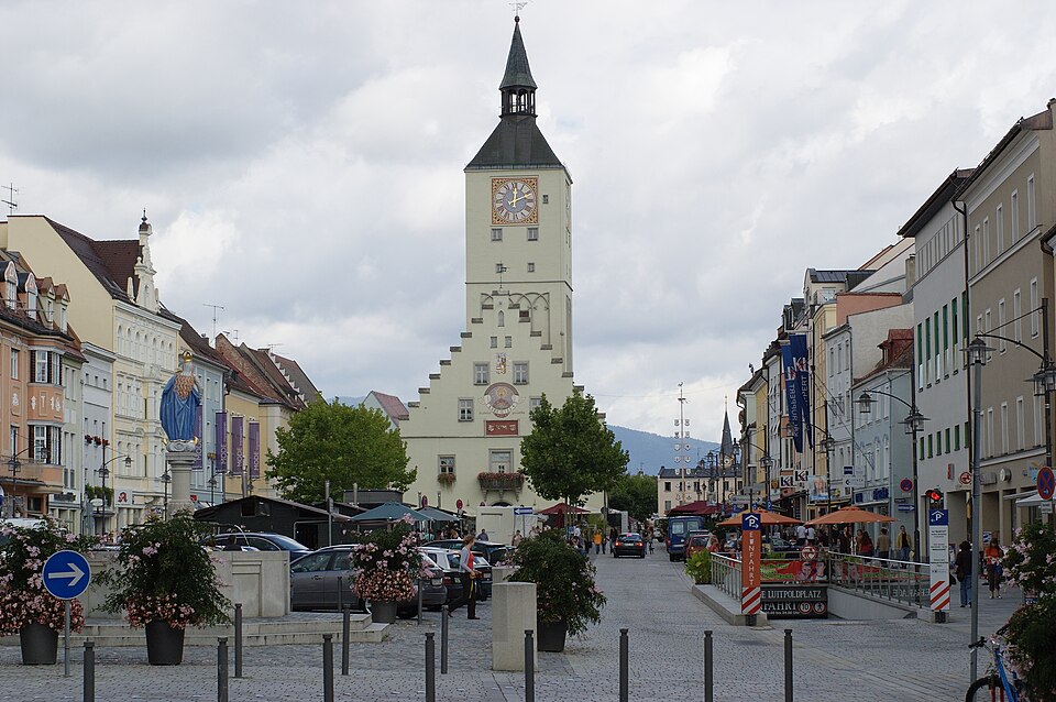 Umzug von Deggendorf nach Zypern per Container: City center of Deggendorf, Bavaria