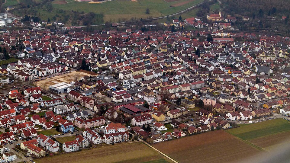 Umzug von Denkendorf nach Zypern per Container: Denkendorf in Württemberg – Foto: Dr. Bernd Gross, CC BY-SA 3.0, via Wikimedia Commons Umzug von Denkendorf nach Zypern per Container: Denkendorf in Württemberg