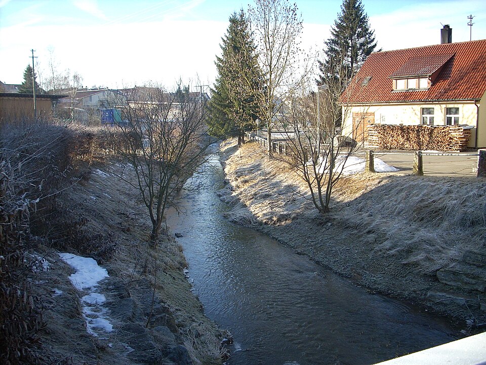 Umzug von Dunningen nach Zypern per Container: Eschach bei Dunningen-Seedorf – Foto: ZebraDS, Public domain, via Wikimedia Commons Umzug von Dunningen nach Zypern per Container: Eschach bei Dunningen-Seedorf