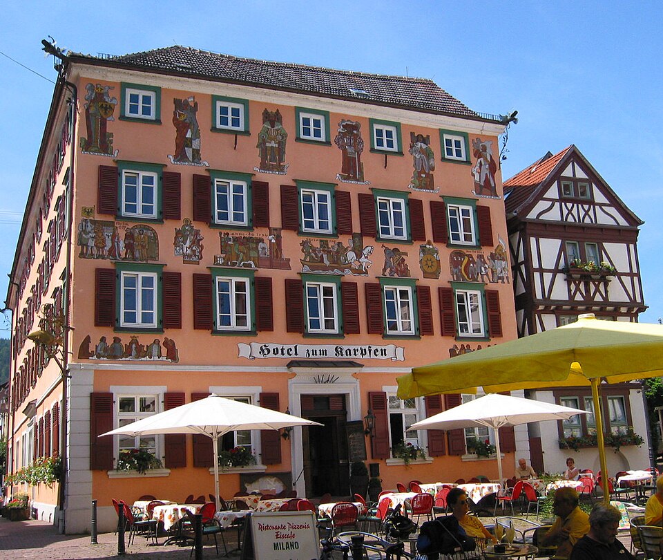 Umzug von Eberbach nach Zypern per Container: Eberbach Hotel zum Karpfen – Foto: Wikimedia-Autor, Public domain, via Wikimedia Commons Umzug von Eberbach nach Zypern per Container: Eberbach Hotel zum Karpfen