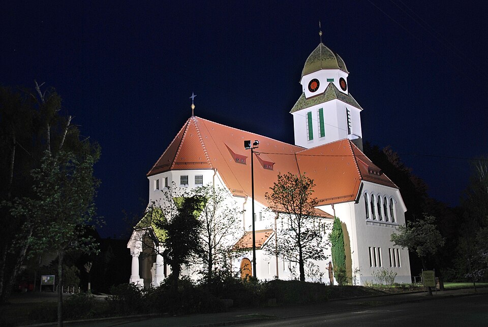 Umzug von Eislingen/Fils nach Zypern per Container: Christuskirche Eislingen in Eislingen/Fils