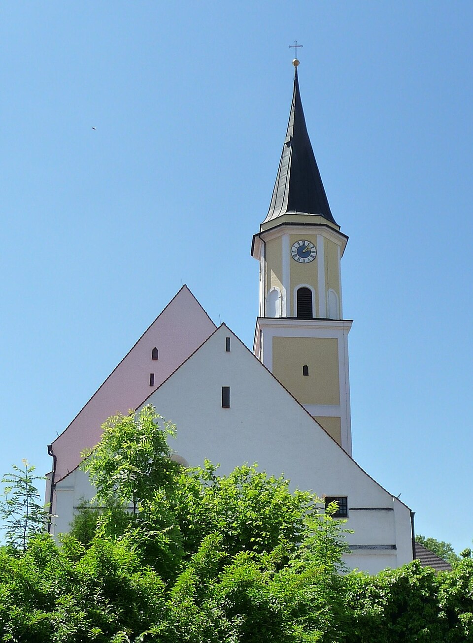 Umzug von Ergolding nach Zypern per Container: Pfarrkirche Ergolding