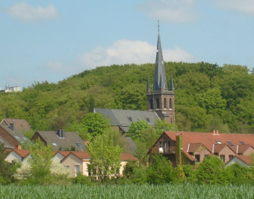 Umzug von Erkrath nach Zypern per Container: Kirche in Erkrath