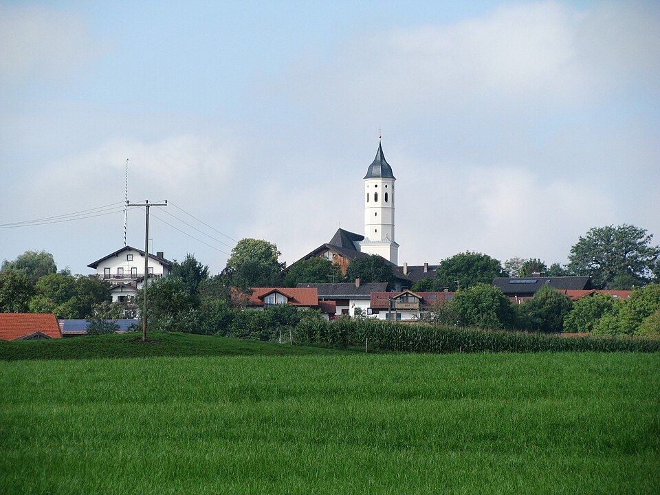 Umzug von Feldkirchen-Westerham nach Zypern per Container: Stadtansicht Feldkirchen-Westerham – Foto: Gras-Ober, CC BY-SA 3.0, via Wikimedia Commons Umzug von Feldkirchen-Westerham nach Zypern per Container: Stadtansicht Feldkirchen-Westerham