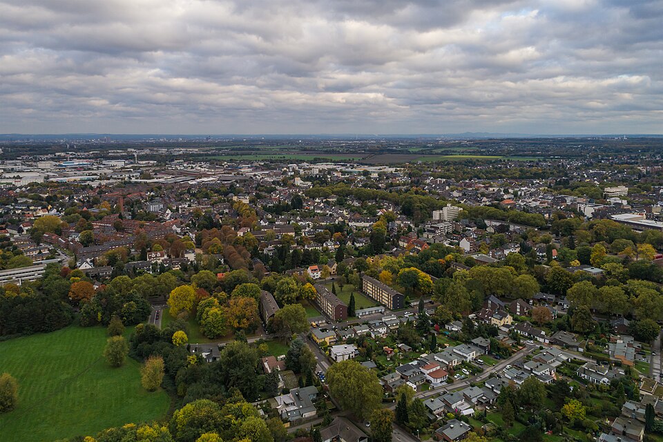 Umzug von Frechen nach Zypern per Container: Frechen aerial photo – Foto: A.Savin, FAL, via Wikimedia Commons Umzug von Frechen nach Zypern per Container: Frechen aerial photo