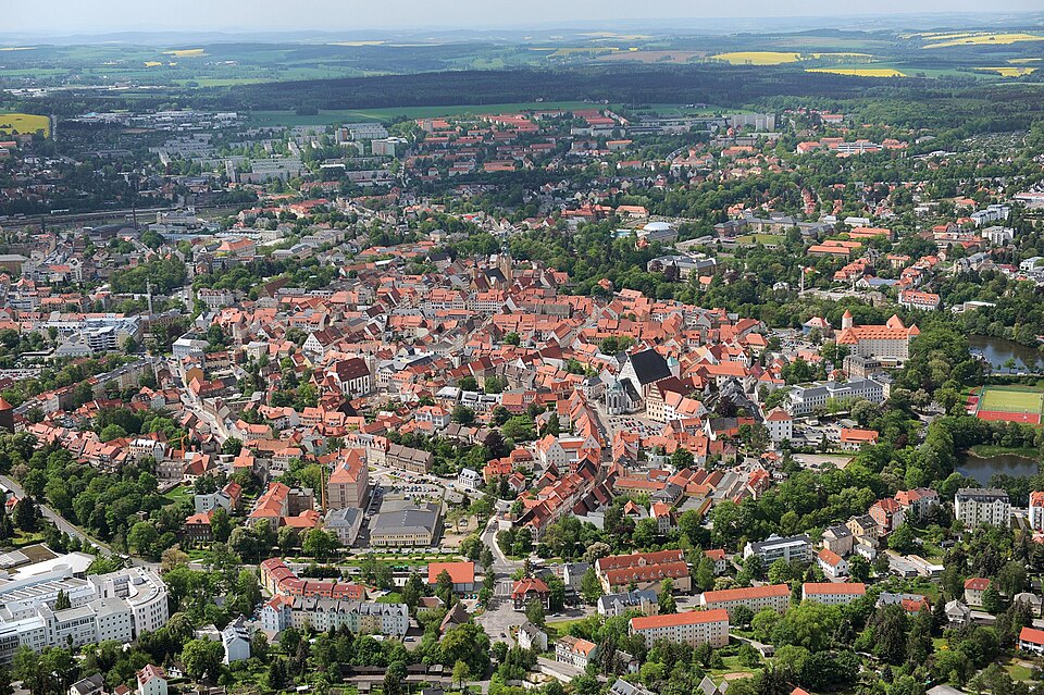 Umzug von Freiberg nach Zypern per Container: Altstadt von Freiberg – Foto: Detlev Müller, CC BY-SA 3.0, via Wikimedia Commons Umzug von Freiberg nach Zypern per Container: Altstadt von Freiberg