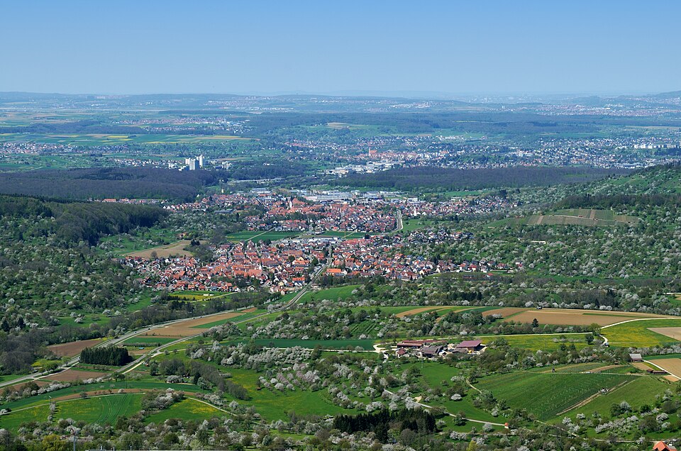 Umzug von Frickenhausen nach Zypern per Container: Frickenhausen, Württemberg (aka) – Foto: André Karwath aka Aka, CC BY-SA 2.5, via Wikimedia Commons Umzug von Frickenhausen nach Zypern per Container: Frickenhausen, Württemberg (aka)