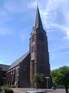Umzug von Garrel nach Zypern per Container: Garrel St. Peter und Paul