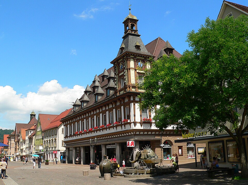 Umzug von Geislingen an der Steige nach Zypern per Palette: Geislingen adS AltesRathaus in Geislingen an der Steige
