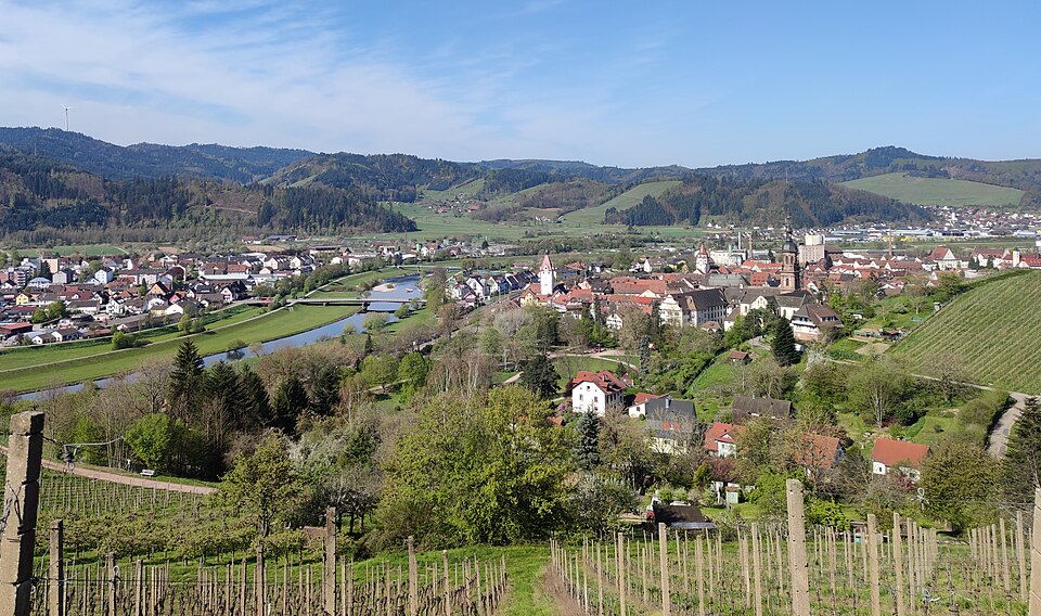 Umzug von Gengenbach nach Zypern per Container: Gengenbach Ansicht West – Foto: Karthoo, CC BY-SA 4.0, via Wikimedia Commons Umzug von Gengenbach nach Zypern per Container: Gengenbach Ansicht West