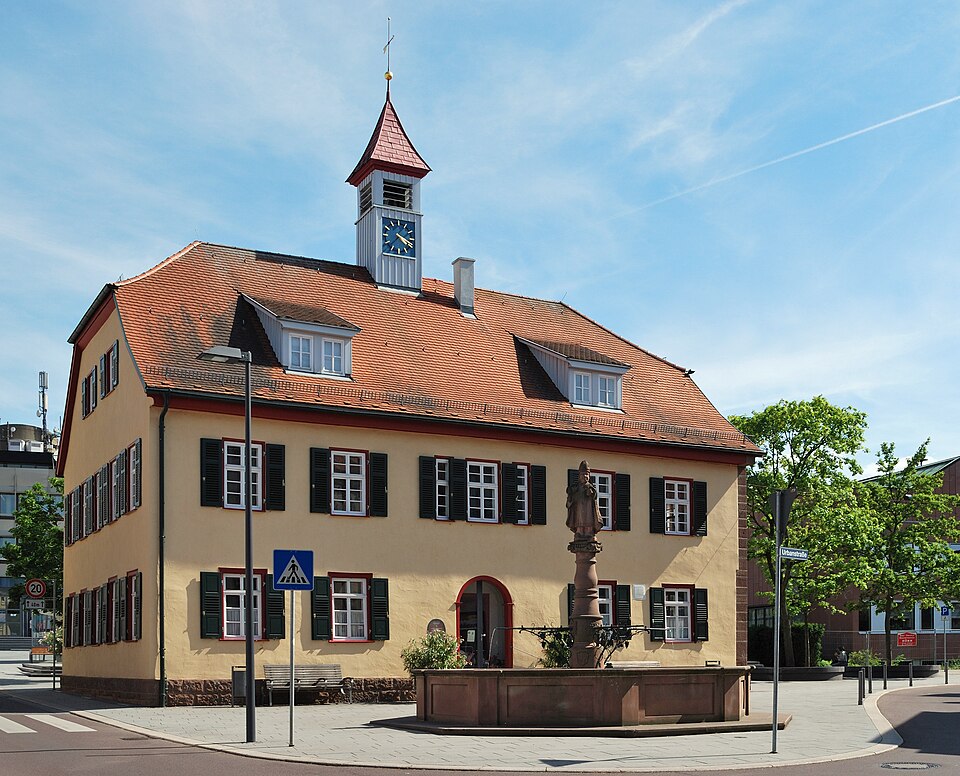 Umzug von Gerlingen nach Zypern per Container: Gerlingen Altes Rathaus – Foto: Harke, CC BY-SA 3.0, via Wikimedia Commons Umzug von Gerlingen nach Zypern per Container: Gerlingen Altes Rathaus