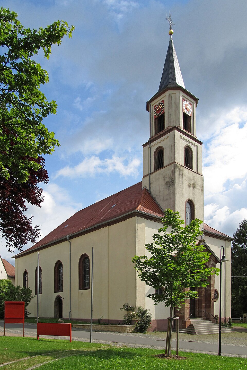 Umzug von Gersheim nach Zypern per Container: Gersheim Pfarrkirche St. Alban