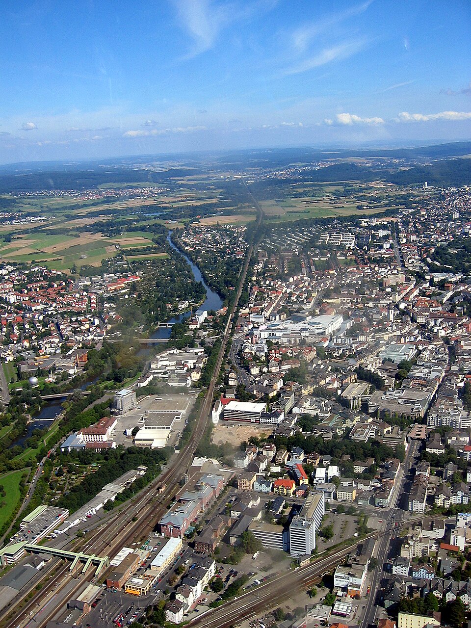 Umzug von Gießen nach Zypern per Container: Giessen innenstadt in Gießen – Foto: Torsten Bärmann, Rennix at German Wikipedia, Public domain, via Wikimedia Commons Umzug von Gießen nach Zypern per Container: Giessen innenstadt in Gießen