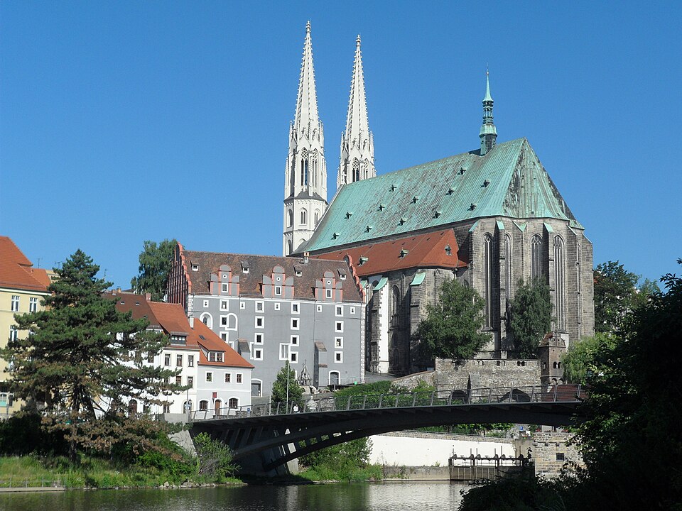 Umzug von Görlitz nach Zypern per Container: Altstadtbrücke und Peterskirche in Görlitz