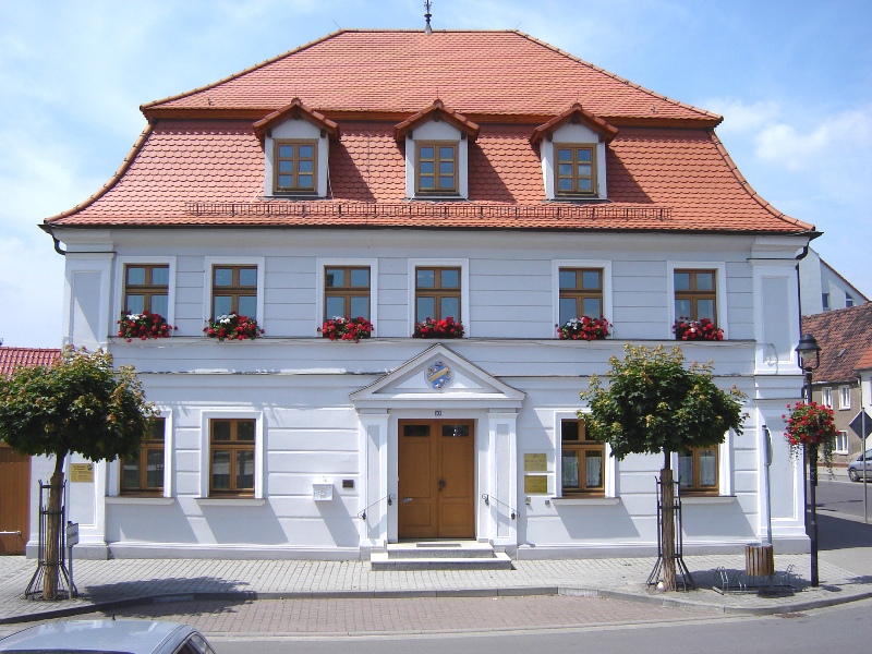 Umzug von Gommern nach Zypern per Container: Stadtansicht Gommern – Foto: User Muggmag at de.wikipedia, Public domain, via Wikimedia Commons Umzug von Gommern nach Zypern per Container: Stadtansicht Gommern