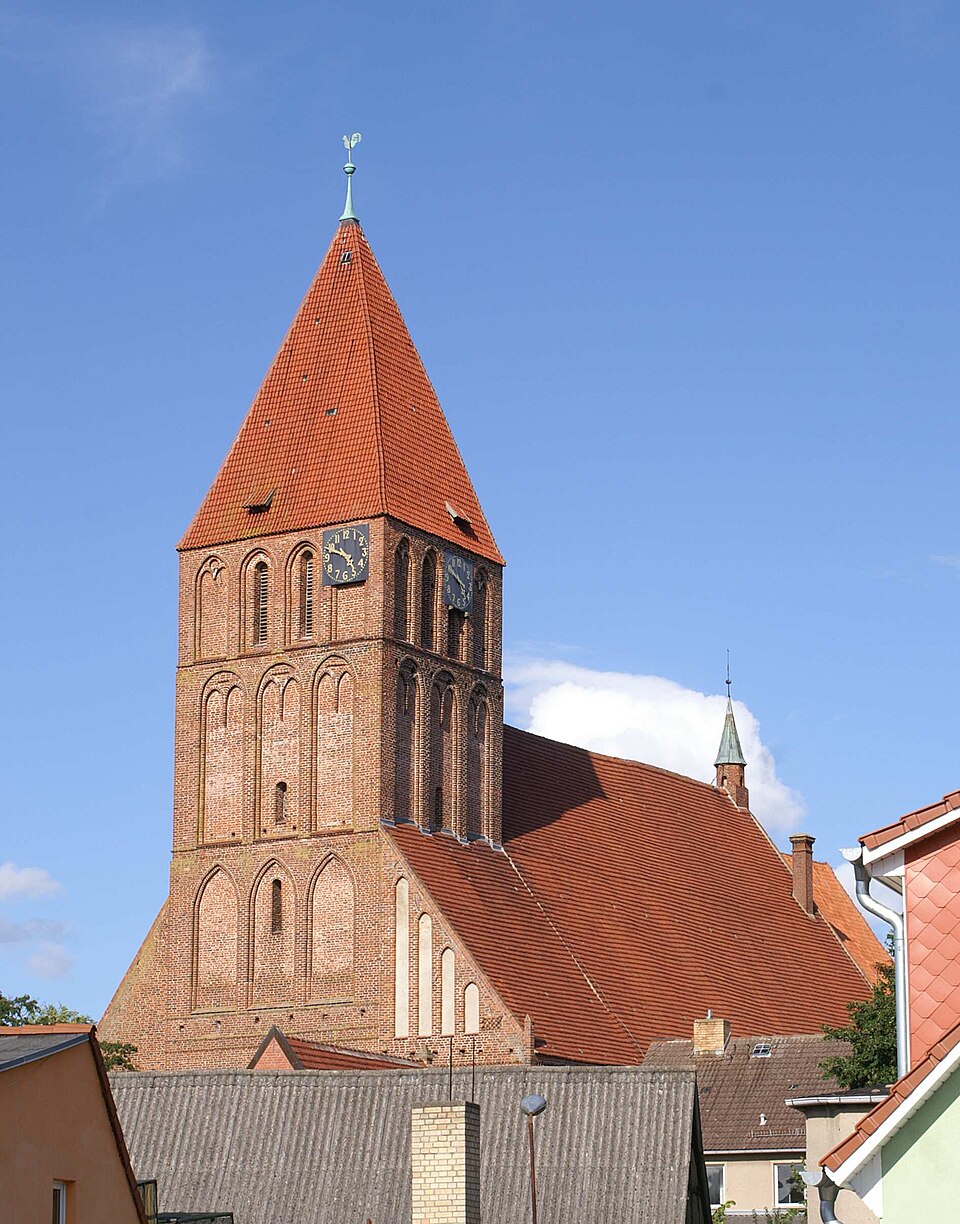 Umzug von Grimmen nach Zypern per Container: Grimmen St Marien