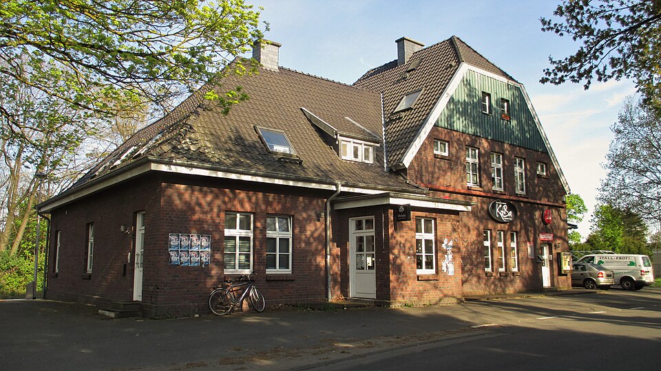 Umzug von Hamminkeln nach Zypern per Container: Hamminkeln Bahnhof KuBa