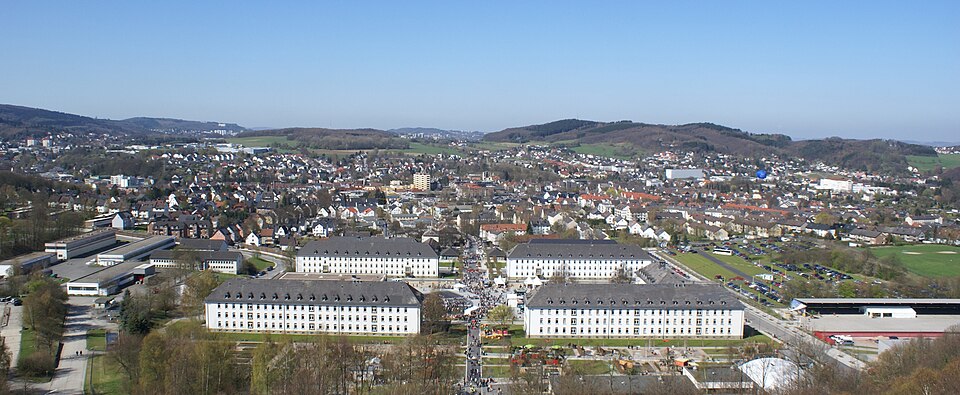 Umzug von Hemer nach Zypern per Palette: Hemer-Ueberblick Juebergturm – Foto: Waddehadde, CC BY-SA 3.0, via Wikimedia Commons Umzug von Hemer nach Zypern per Palette: Hemer-Ueberblick Juebergturm