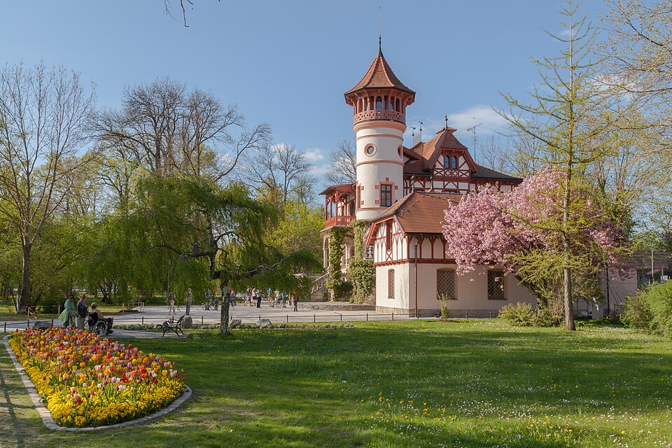 Umzug von Herrsching am Ammersee nach Zypern per Palette: Kurparkschlösschen, Herrsching, Alemania DD in Herrsching am Ammers